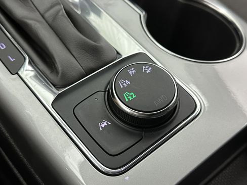 Used 2023 Chevrolet Blazer LT image 19