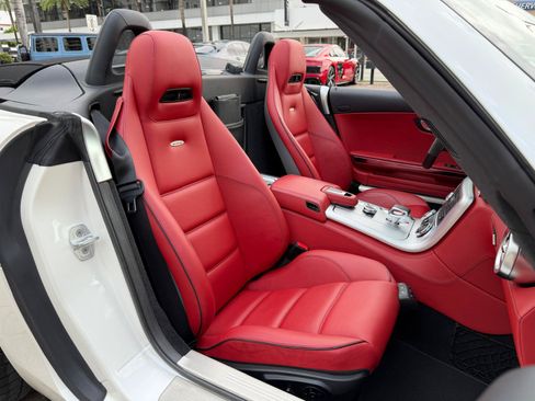Used 2012 Mercedes-Benz SLS AMG Roadster image 53