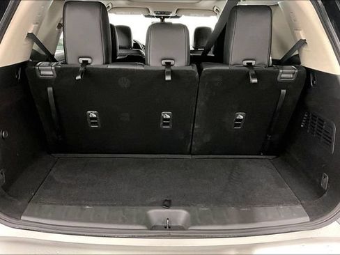 Used 2024 Nissan Pathfinder Platinum w/ Cargo Package AWD/4WD image 43
