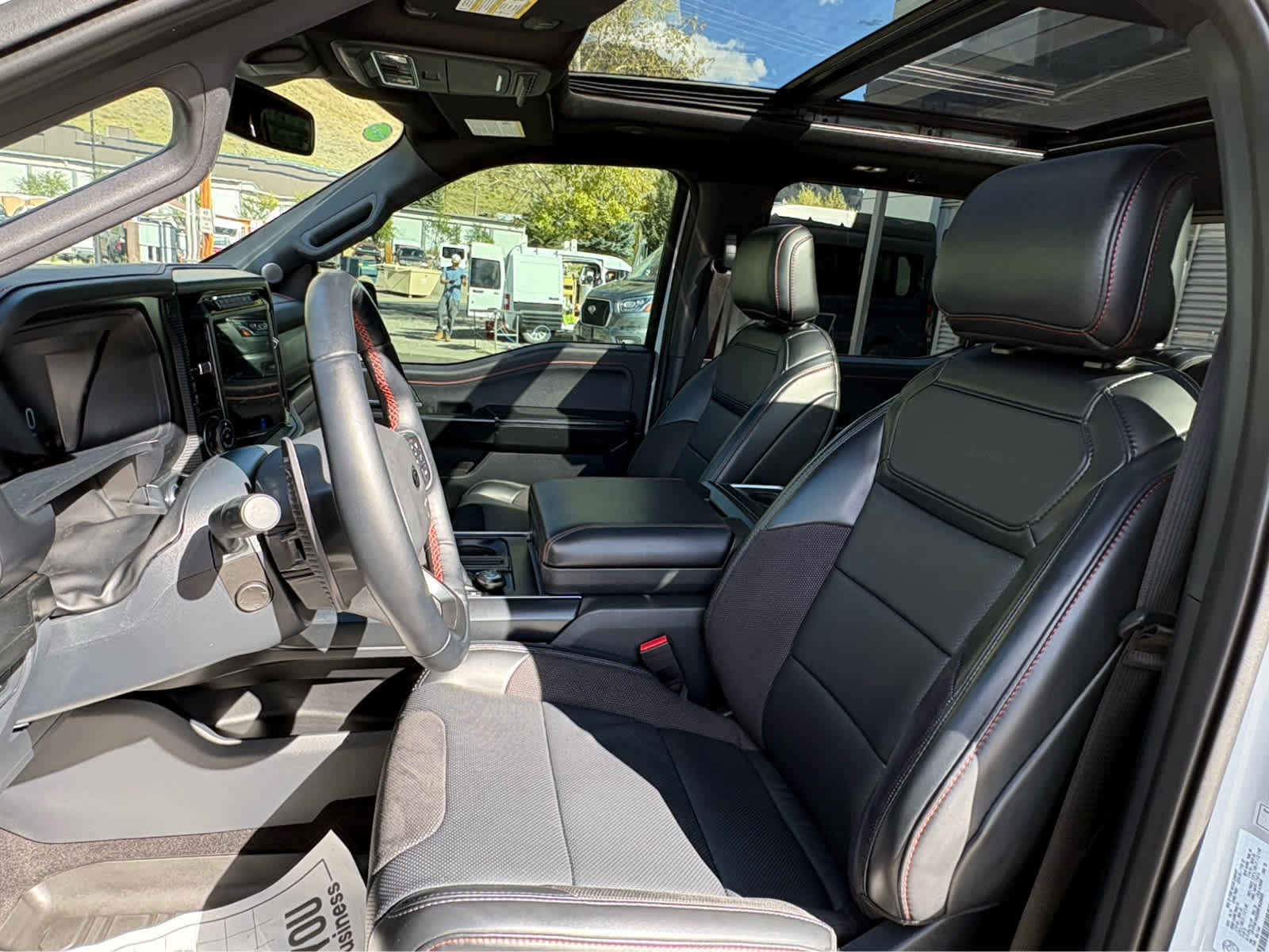 Used 2024 Ford F150 Raptor AWD/4WD image 9