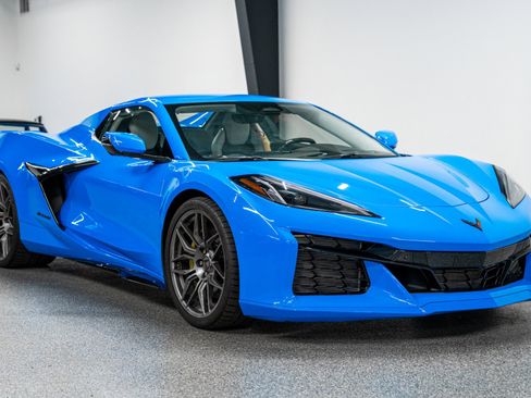 Used 2024 Chevrolet Corvette Z06 w/ Battery Protection Package image 35