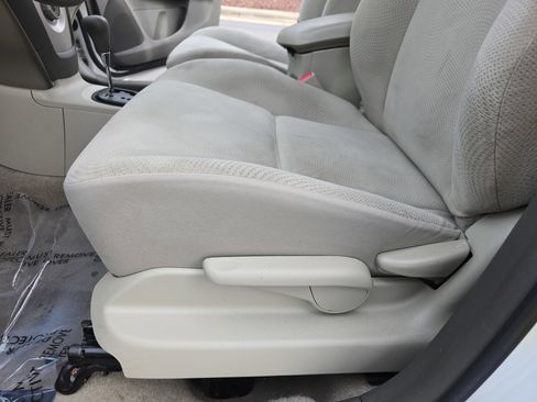 Used 2012 Toyota Yaris Sedan image 26