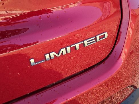Used 2025 Jeep Compass Limited AWD/4WD image 13