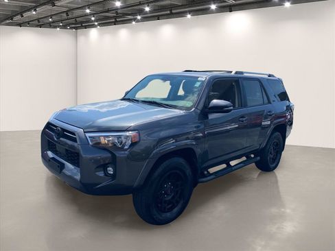Used 2022 Toyota 4Runner SR5 Premium AWD/4WD image 3