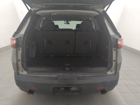 Used 2019 Chevrolet Traverse LT FWD image 29