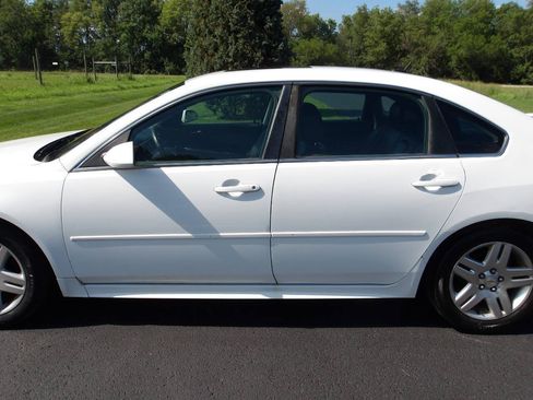 Used 2011 Chevrolet Impala LT w/ Luxury Edition Package FWD image 30