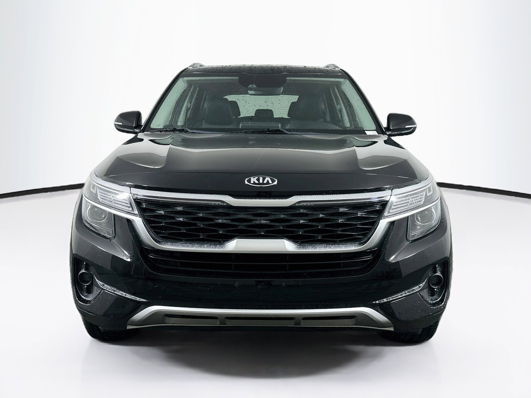 Used 2021 Kia Seltos S FWD image 2