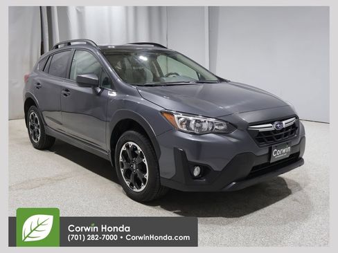 Used 2022 Subaru Crosstrek 2.0i Premium w/ Moonroof Package AWD/4WD image 1