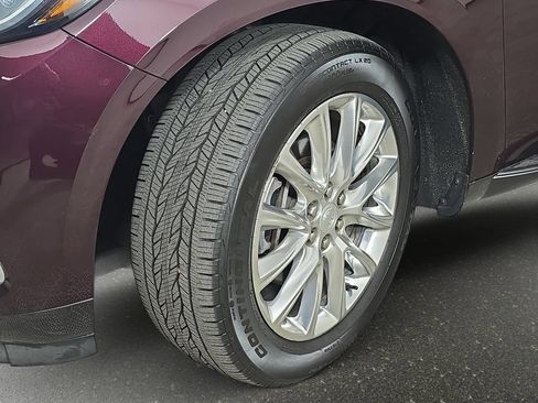 Used 2019 Buick Enclave Premium w/ Experience Buick Package AWD/4WD image 37