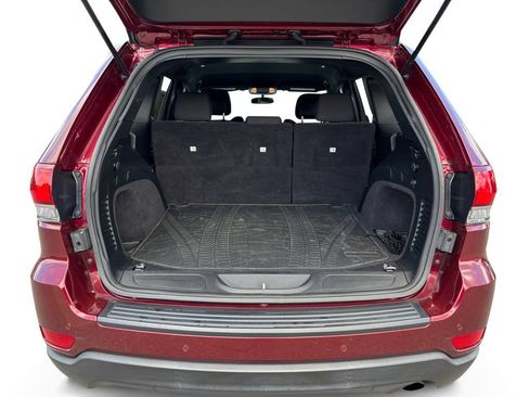 Certified 2020 Jeep Grand Cherokee Laredo RWD image 14