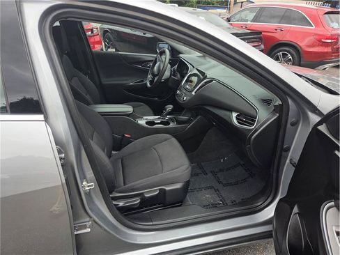 Used 2023 Chevrolet Malibu LT FWD image 24