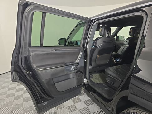Used 2023 Rivian R1S Adventure image 17