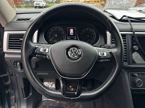 Used 2018 Volkswagen Atlas SE image 19