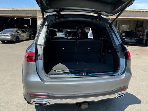 Used 2025 Mercedes-Benz GLS 450 4MATIC image 25