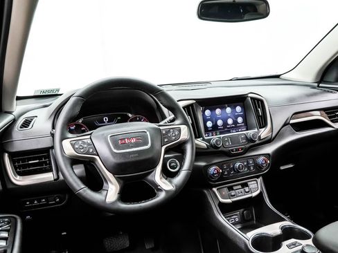 Used 2023 GMC Terrain Denali w/ Denali Premium Package AWD/4WD image 5