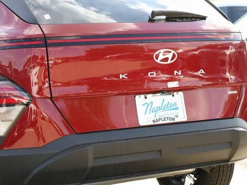 New 2025 Hyundai Kona SEL image 7