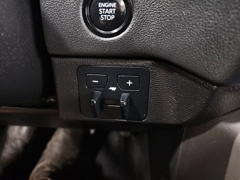 Used 2025 Toyota Tundra Limited AWD/4WD image 26