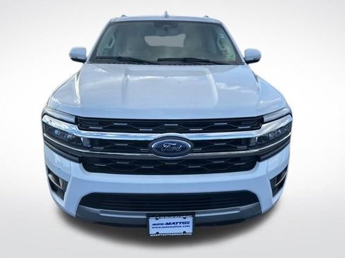 Used 2024 Ford Expedition Limited image 11