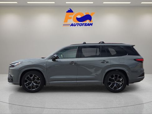 New 2026 Lexus TX 500h AWD w/ Technology Package image 2