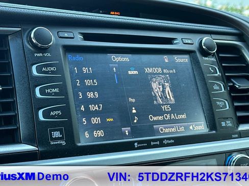 Used 2019 Toyota Highlander Limited image 35