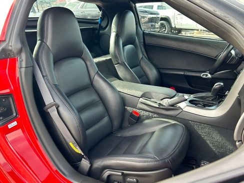 Used 2006 Chevrolet Corvette Base w/ Preferred Equipment Group image 20