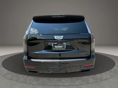 Used 2025 Cadillac Escalade Sport Platinum w/ LPO, ONYX Package AWD/4WD image 8