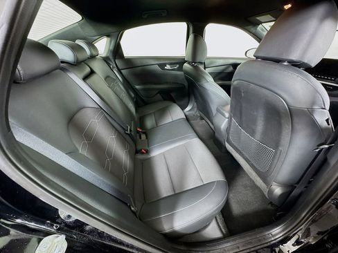 Used 2023 Kia Forte GT-Line image 24