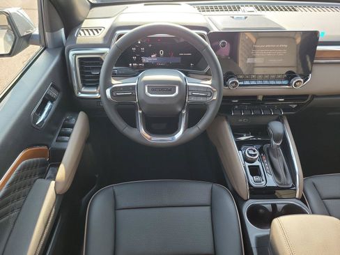 New 2026 GMC Canyon Denali AWD/4WD image 9