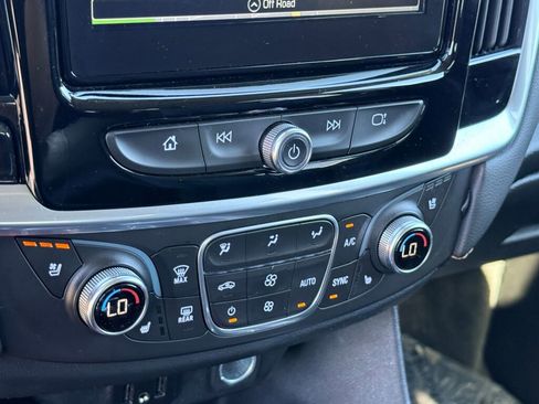 Used 2019 Chevrolet Traverse Premier image 26
