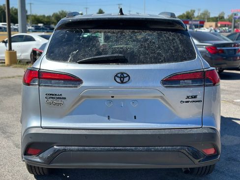 Used 2025 Toyota Corolla Cross AWD Hybrid w/ Convenience Package image 7
