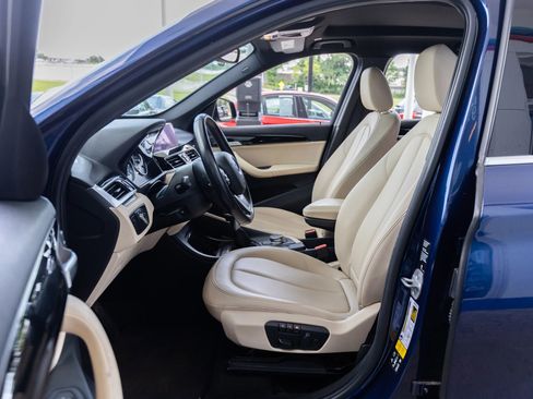 Used 2018 BMW X1 xDrive28i image 16