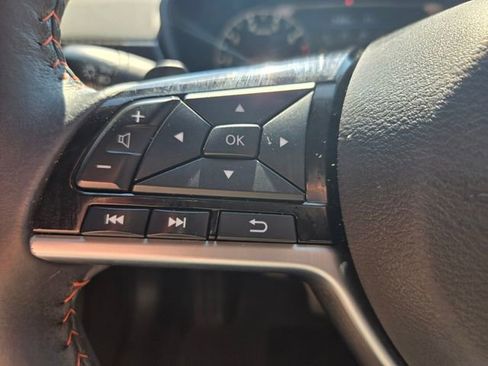 Used 2024 Nissan Altima 2.5 SR w/ SR Premium Package FWD image 29