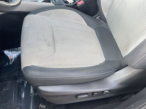 Used 2022 Subaru Forester Premium image 19