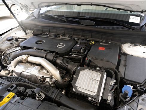 Used 2026 Mercedes-Benz GLB 250 image 30