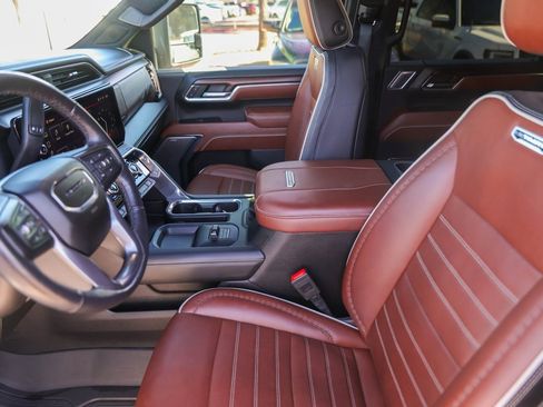 Used 2024 GMC Sierra 2500 Denali Ultimate w/ Max Trailering Package image 12