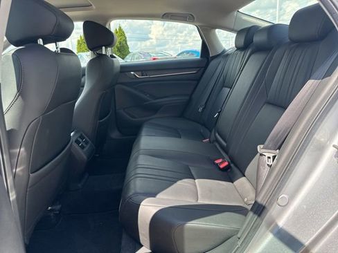 Used 2019 Honda Accord Touring image 15