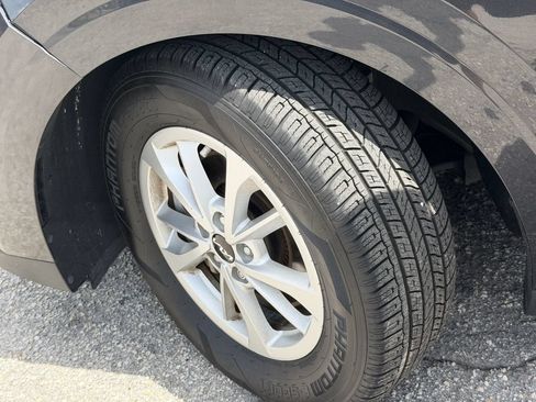 Certified 2024 Kia Carnival LX FWD image 37