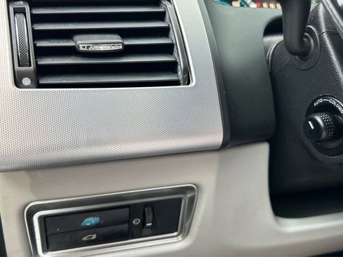 Used 2013 Jaguar XF 3.0 image 35