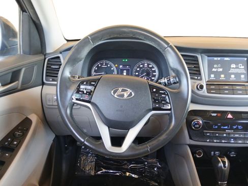 Used 2018 Hyundai Tucson Value w/ Cargo Package image 12