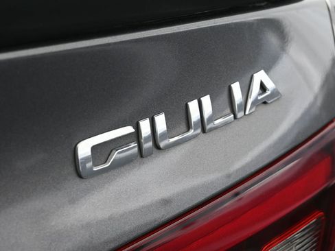 Used 2023 Alfa Romeo Giulia Sprint image 35