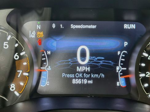 Used 2023 Jeep Compass Latitude AWD/4WD image 18