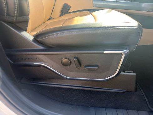 Used 2024 Ford F250 Lariat w/ Lariat Ultimate Package image 12