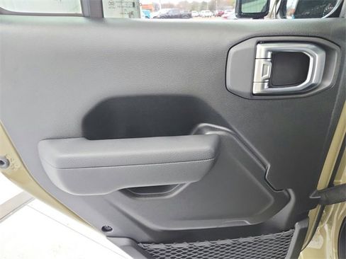 New 2026 Jeep Gladiator Rubicon image 40