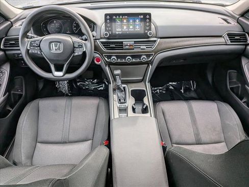 Used 2019 Honda Accord EX image 18