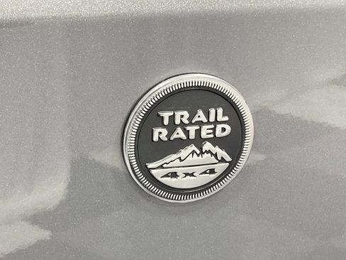 Used 2016 Jeep Wrangler Unlimited Sahara image 30