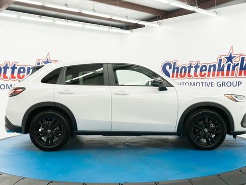 New 2026 Honda HR-V Sport image 9