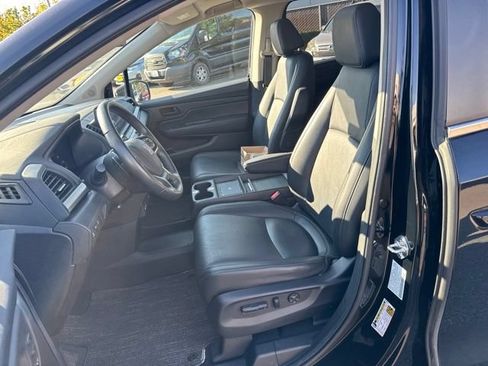 Used 2025 Honda Odyssey EX-L image 13