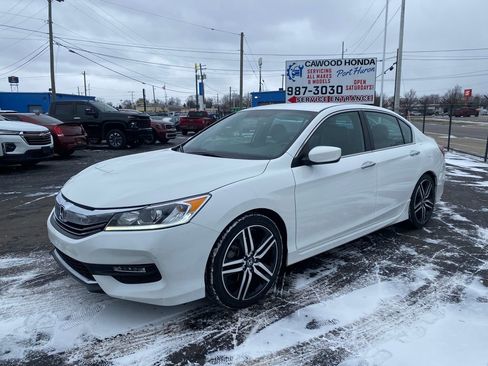 Certified 2017 Honda Accord Sport Special Edition image 6