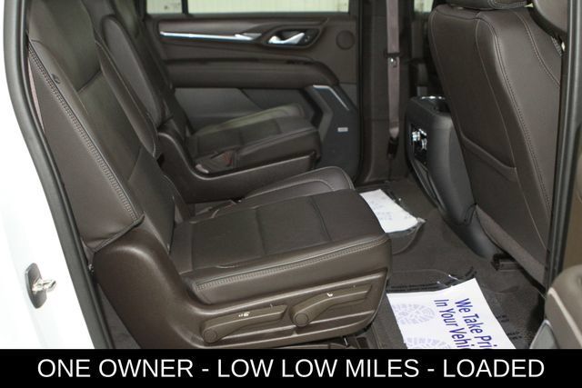 Used 2022 GMC Yukon XL Denali AWD/4WD image 28