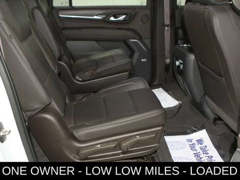 Used 2022 GMC Yukon XL Denali AWD/4WD image 28